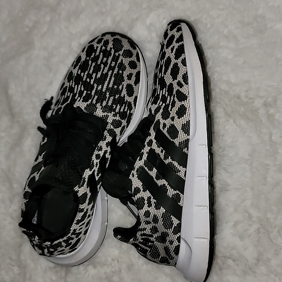 Adidas Swift Run Sneakers - Picture 3 of 9